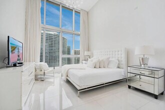 485 Brickell Ave, Unit SI ID1520396P in Miami, FL - Foto de edificio - Building Photo