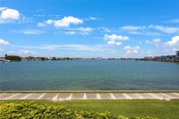 7922 Sailboat Key Blvd S in South Pasadena, FL - Building Photo - Building Photo