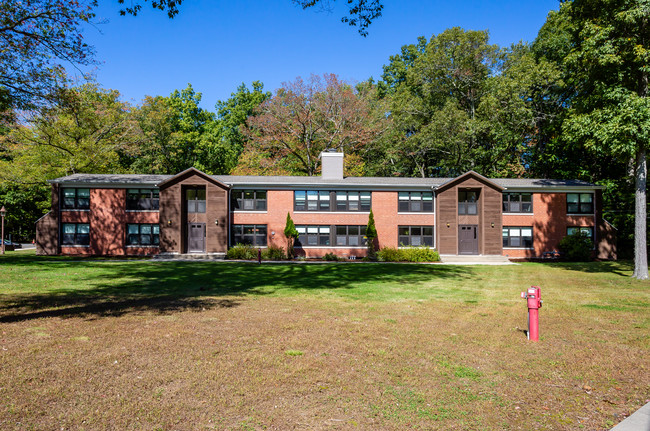 Northwood Apartments in Storrs Mansfield, CT - Building Photo - Building Photo