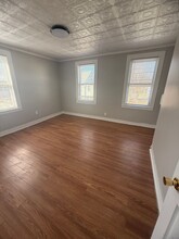 106 Birch St-Unit -6 in Manchester, CT - Foto de edificio - Building Photo