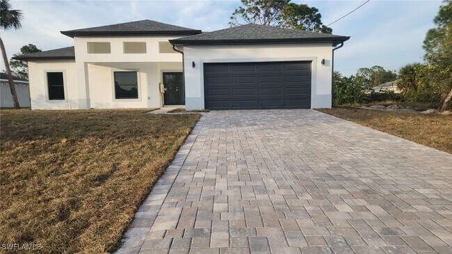 2810-2844 44th St SW in Lehigh Acres, FL - Building Photo - Building Photo