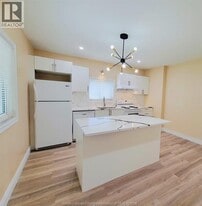 680 Caron Ave in Windsor, ON - Building Photo