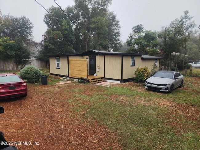 property at 403 Highland Ave