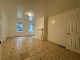 860 Herkimer St, Unit 1 in Brooklyn, NY - Building Photo