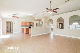 129 Aurora Ln in Kissimmee, FL - Foto de edificio - Building Photo