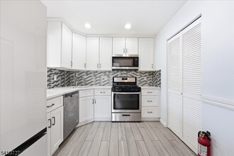 47 Rutgers Dr in Newark, NJ - Building Photo - Building Photo