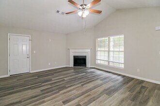 1325 Carney Ct in Mcdonough, GA - Building Photo - Building Photo