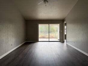 3015 NW 79th Ct in Gainesville, FL - Building Photo - Building Photo