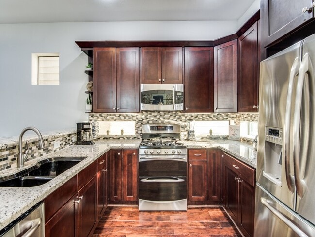 property at 1509 Holly St