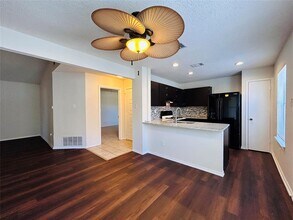 5940 Kevin Kelly Pl in Austin, TX - Building Photo - Building Photo