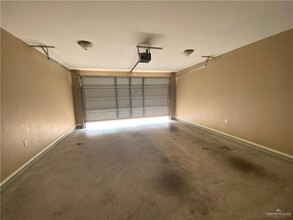 2311 Eisenhower St in Edinburg, TX - Building Photo - Building Photo