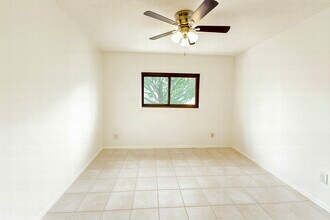 12012 Brent Terrace in Live Oak, TX - Building Photo - Building Photo