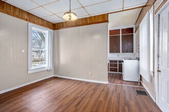 117 W Division St, Unit 117 W. Division Street - 2 in Fond du Lac, WI - Building Photo - Building Photo