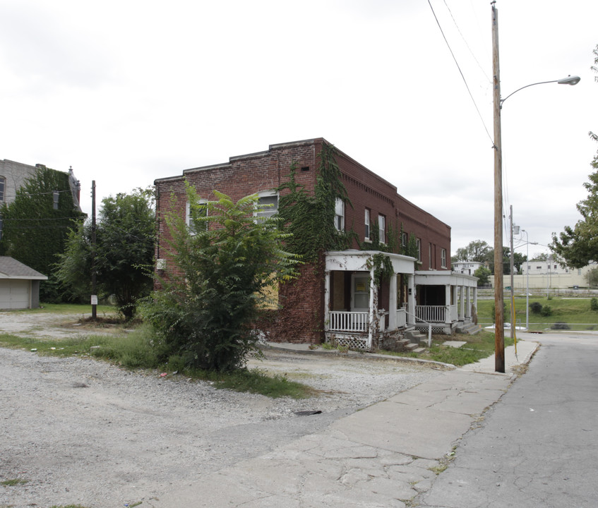 2717 Howard St in Omaha, NE - Foto de edificio