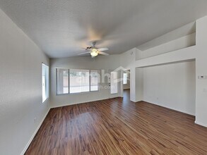 2037 N 107th Dr in Avondale, AZ - Building Photo - Building Photo