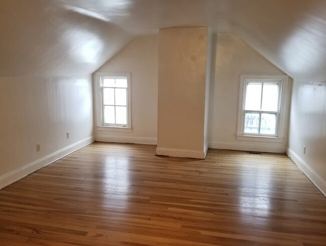 982 Wayne Ave in York, PA - Foto de edificio - Building Photo