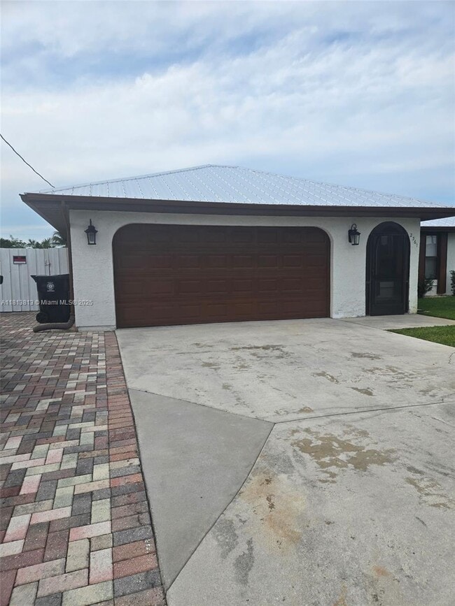 2361 SE Avalon Rd in Port St. Lucie, FL - Building Photo - Building Photo