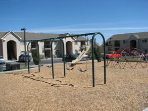 Timberlake Village Apartments in Twin Falls, ID - Building Photo - Building Photo