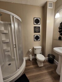 704 N Luzerne Ave, Unit 1 - 6