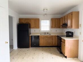 80 Diller Ave in New Holland, PA - Building Photo - Building Photo