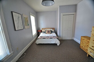 33 St Paul St, Unit #3 in Montpelier, VT - Building Photo - Building Photo