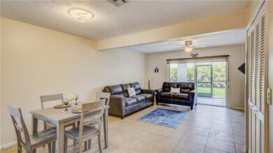 4514 SW 8th Pl in Cape Coral, FL - Building Photo - Building Photo