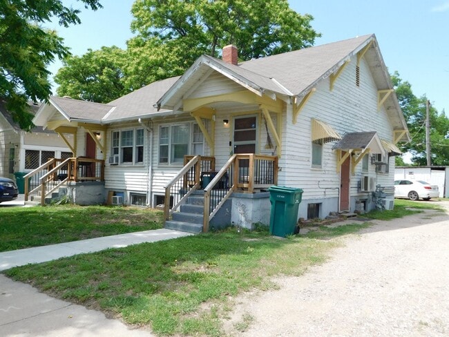 property at 1116 W Dayton Ave