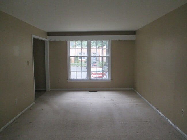 5258 Leestone Ct in Springfield, VA - Building Photo - Building Photo