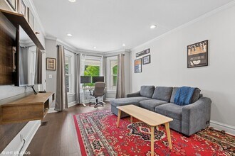 4132 N Claremont Ave in Chicago, IL - Building Photo - Building Photo