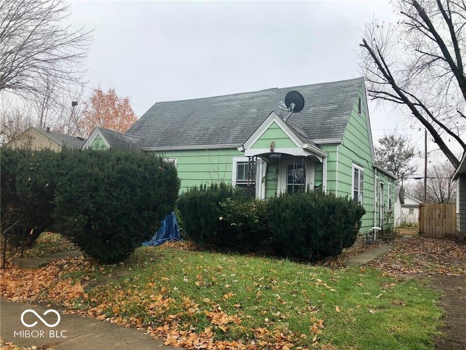 1306 N Chester Ave in Indianapolis, IN - Building Photo