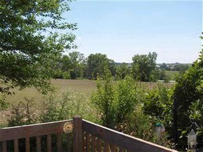 1105 Grenoble Dr in Bellevue, NE - Building Photo - Building Photo