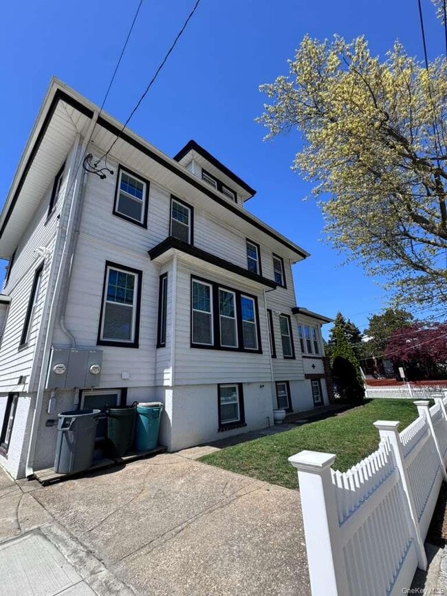 property at 2 Leach St