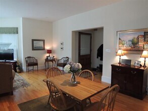 20 Highland Ave, Unit 2 in Cambridge, MA - Building Photo - Building Photo