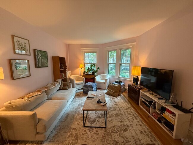 87 Browne St, Unit 1 in Brookline, MA - Building Photo - Building Photo