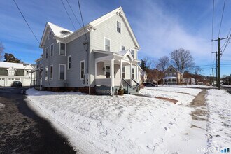 24 Fairview St in Portland, CT - Building Photo - Building Photo