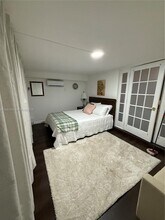 2036 NE 1st Ave. in Wilton Manors, FL - Foto de edificio - Building Photo