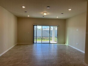 3183 Emerald Acrs Ln in Sanford, FL - Building Photo - Building Photo