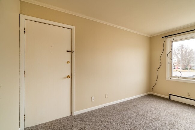 2654 Sheridan Dr in Tonawanda, NY - Building Photo - Building Photo