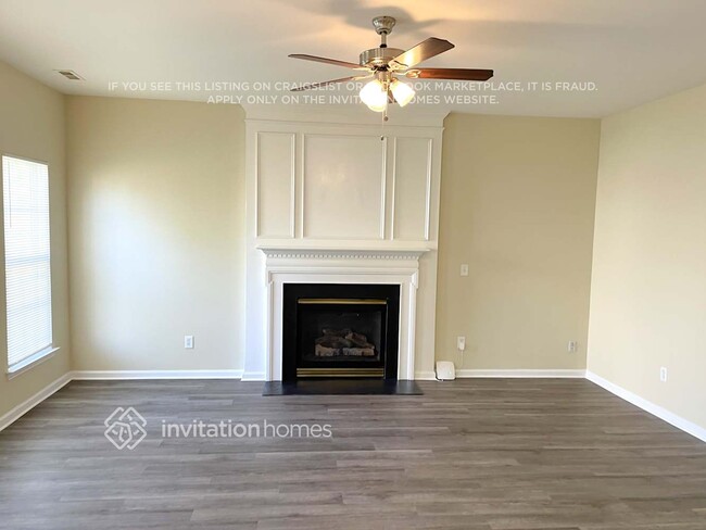 13603 Sunrise View Dr in Charlotte, NC - Foto de edificio - Building Photo