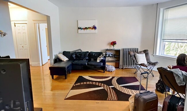 1232 Beacon St in Brookline, MA - Building Photo - Building Photo