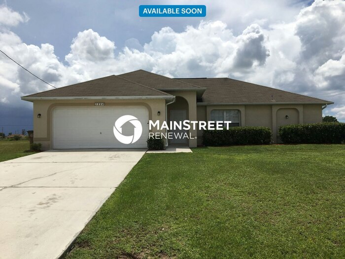 1804 NW 18th St in Cape Coral, FL - Building Photo