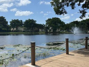 3733 Carambola Cir N in Coconut Creek, FL - Building Photo - Building Photo