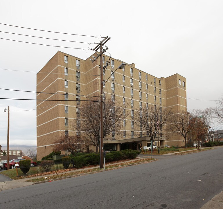 Amos Towers in Scranton, PA - Building Photo