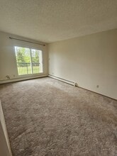 10327-10107 107 Ave in Grande Prairie, AB - Building Photo - Building Photo