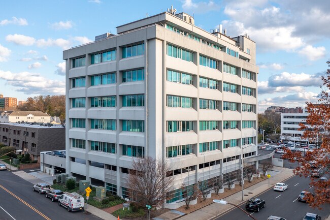 The Metropolitan in Stamford, CT - Building Photo - Building Photo