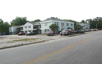 Calli Court Apartments in Houston, TX - Building Photo - Building Photo