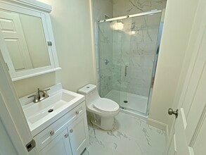 287 Dorchester St, Unit 2 in Boston, MA - Foto de edificio - Building Photo
