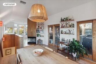 18 Pine Tree Dr in Montauk, NY - Building Photo - Building Photo