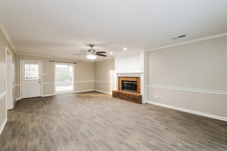 4851 Harvest Knoll Ln in Memphis, TN - Foto de edificio - Building Photo