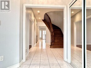 72 Avro Rd in Vaughan, ON - Building Photo - Building Photo